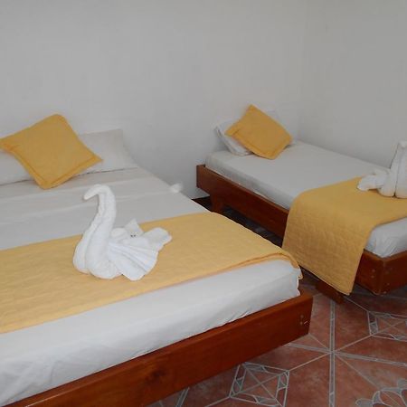 El Descanso Del Petrel Puerto Ayora  Kültér fotó
